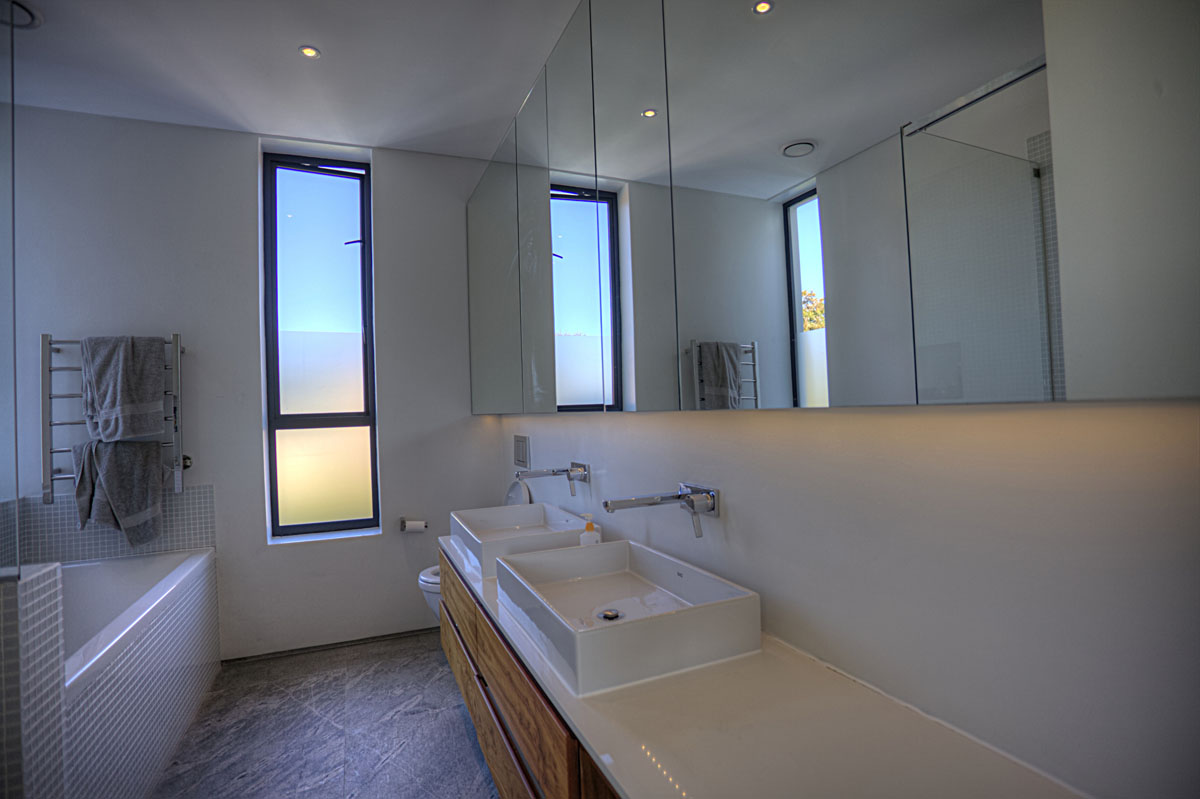 Photo 5 of Chamberlain Villa accommodation in Claremont, Cape Town with 4 bedrooms and 3 bathrooms