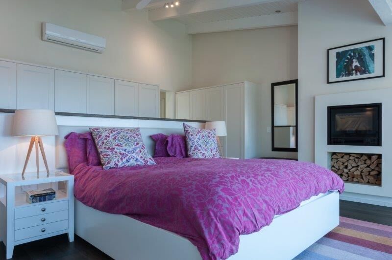Photo 14 of Changing Waves Villa accommodation in Llandudno, Cape Town with 5 bedrooms and 5 bathrooms