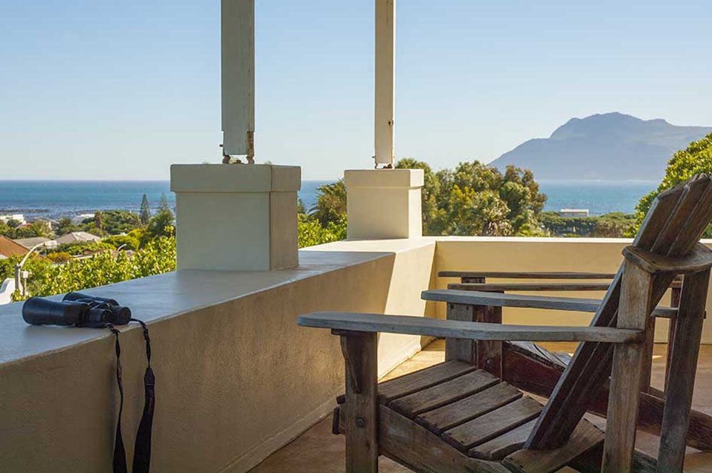 Photo 12 of Charlies Kommetjie House accommodation in Kommetjie, Cape Town with 4 bedrooms and 3 bathrooms