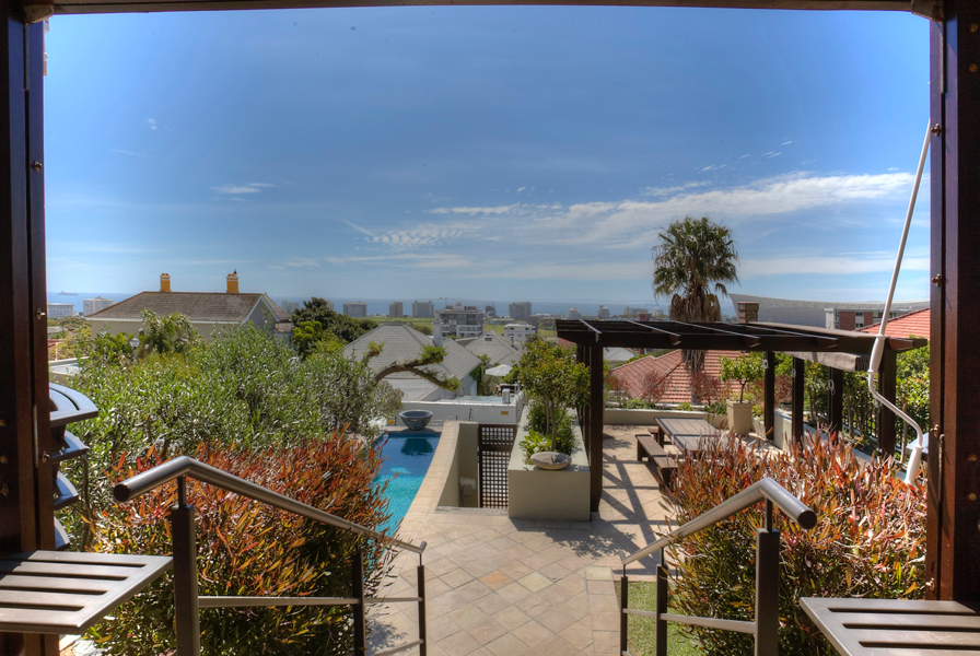 Photo 21 of Cheviot Place accommodation in Green Point, Cape Town with 3 bedrooms and 2 bathrooms