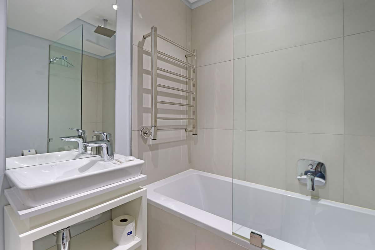 Photo 3 of Clarens Apartment accommodation in Sea Point, Cape Town with 3 bedrooms and 3 bathrooms