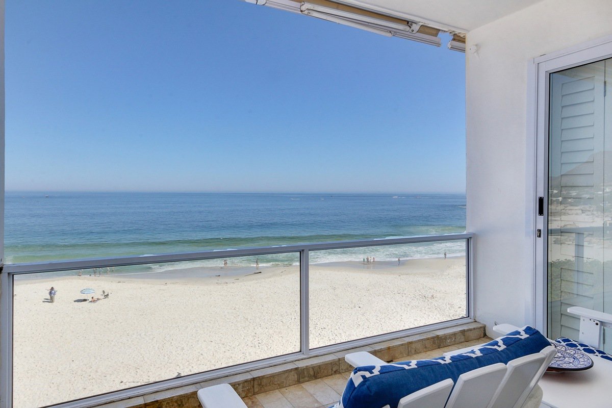 Photo 2 of Clifton Attina accommodation in Clifton, Cape Town with 2 bedrooms and 2 bathrooms
