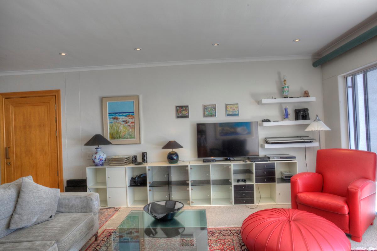 Photo 10 of Clifton Breakers accommodation in Clifton, Cape Town with 2 bedrooms and 2 bathrooms