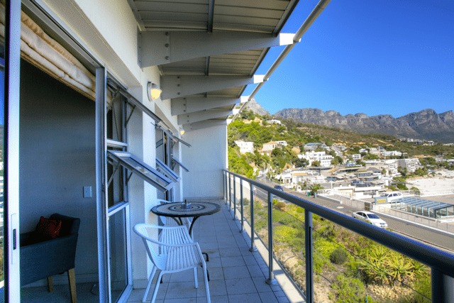 Photo 6 of Clifton Breeze accommodation in Clifton, Cape Town with 2 bedrooms and 2 bathrooms