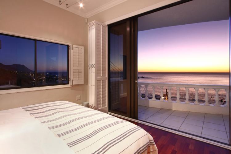 Photo 4 of Clifton Court 4 accommodation in Clifton, Cape Town with 3 bedrooms and 2 bathrooms