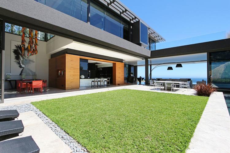 Photo 6 of Clifton Ocean View accommodation in Clifton, Cape Town with 4 bedrooms and 4.5 bathrooms