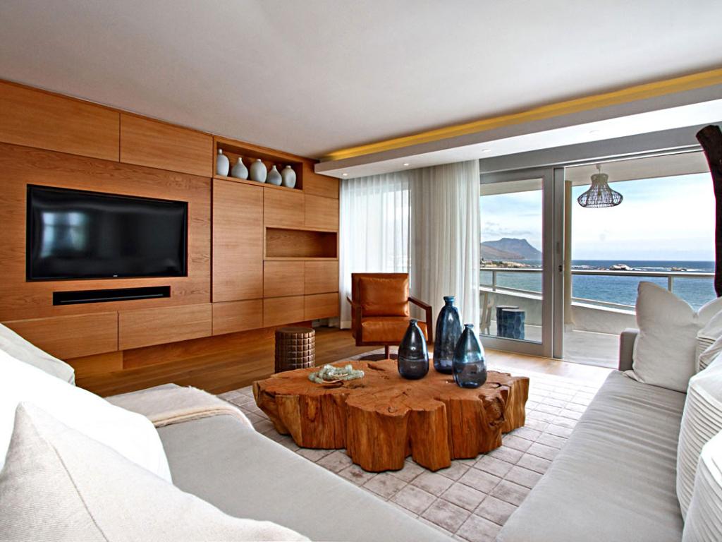 Photo 3 of Clifton Views 5A accommodation in Clifton, Cape Town with 3 bedrooms and 2 bathrooms