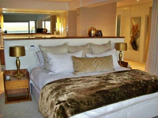 Photo 1 of Clifton Westcliff Apartment accommodation in Clifton, Cape Town with 3 bedrooms and 3 bathrooms