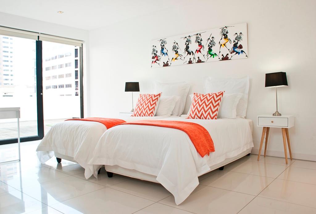 Photo 5 of Colosseum Penthouse accommodation in City Centre, Cape Town with 2 bedrooms and 1.5 bathrooms
