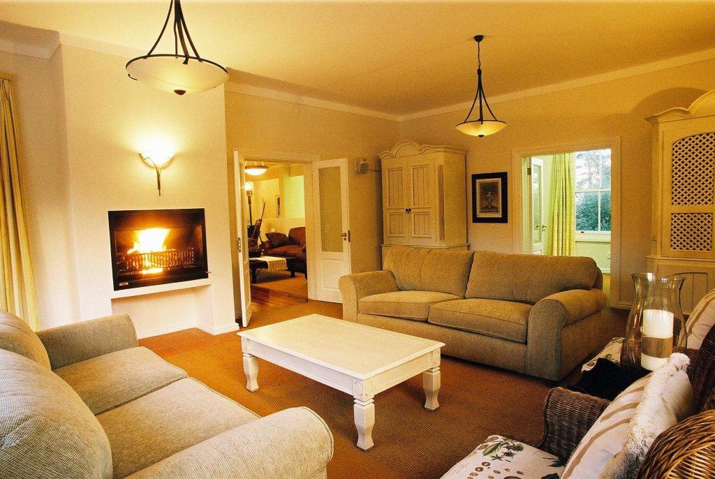 Photo 4 of Constantia African Dream accommodation in Constantia, Cape Town with 5 bedrooms and 5 bathrooms