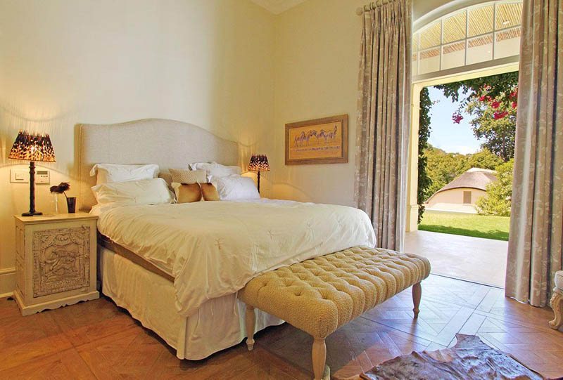 Photo 19 of Constantia Heights Villa accommodation in Constantia, Cape Town with 7 bedrooms and 7 bathrooms