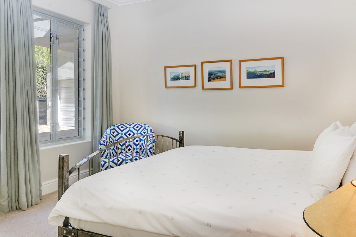 Photo 15 of Constantia House accommodation in Constantia, Cape Town with 4 bedrooms and 3 bathrooms