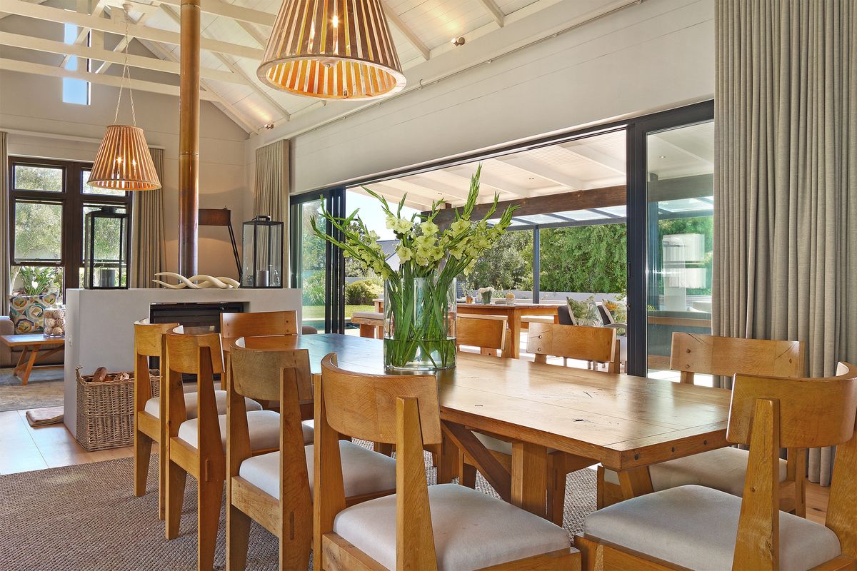 Photo 20 of Constantia Modern Villa accommodation in Constantia, Cape Town with 5 bedrooms and 6 bathrooms
