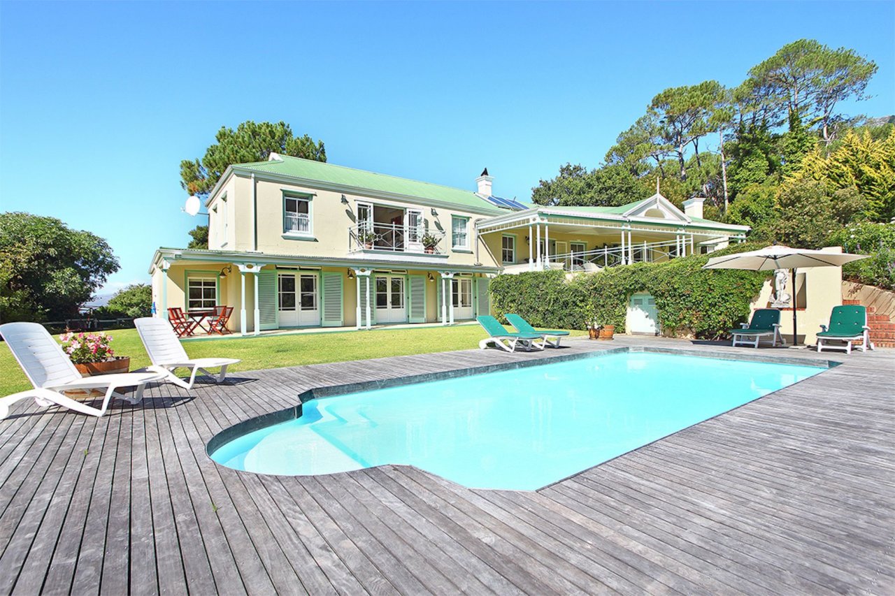 Photo 14 of Constantia Outlook accommodation in Constantia, Cape Town with 6 bedrooms and 6 bathrooms