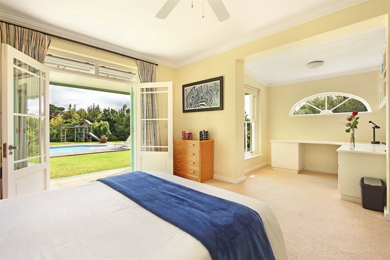 Photo 24 of Constantia Outlook accommodation in Constantia, Cape Town with 6 bedrooms and 6 bathrooms