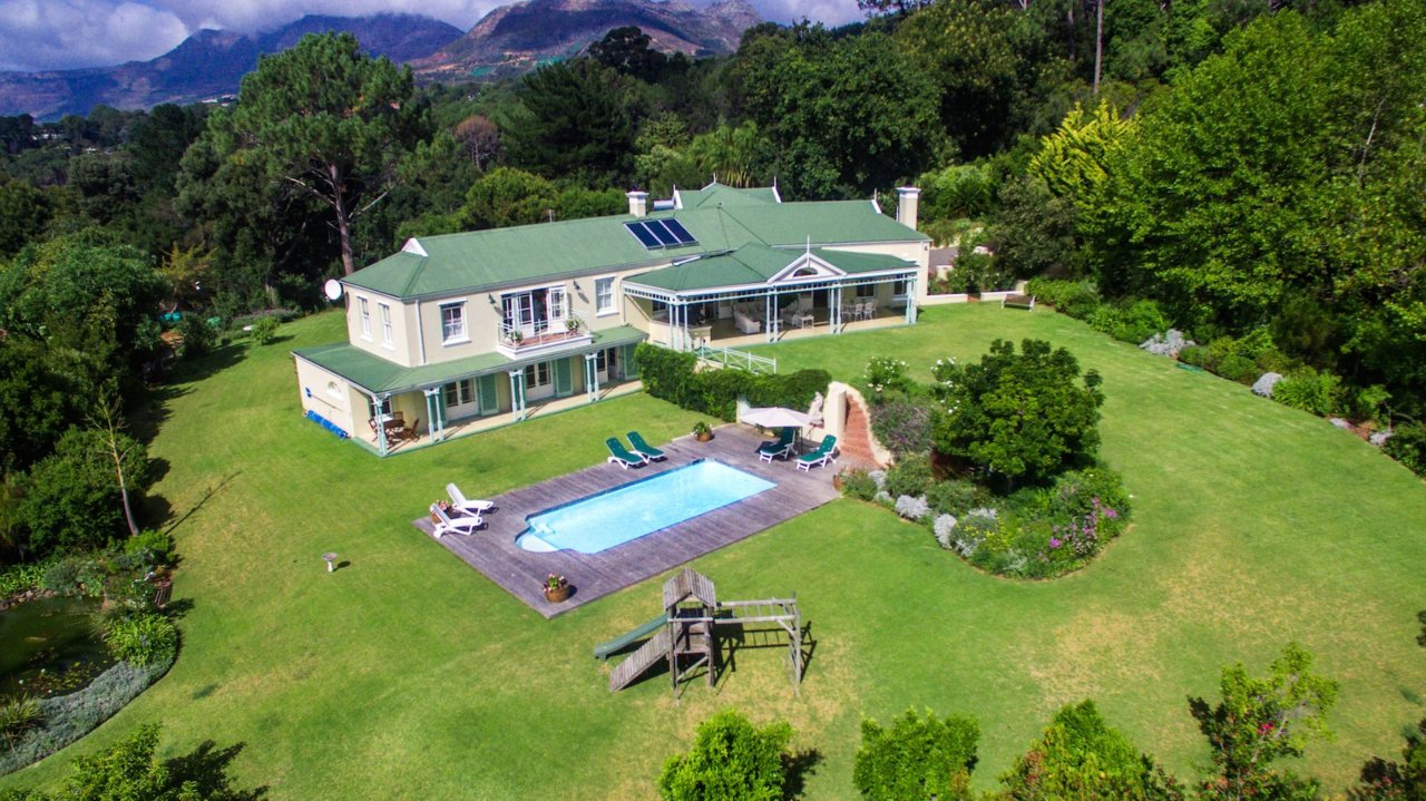Photo 28 of Constantia Outlook accommodation in Constantia, Cape Town with 6 bedrooms and 6 bathrooms