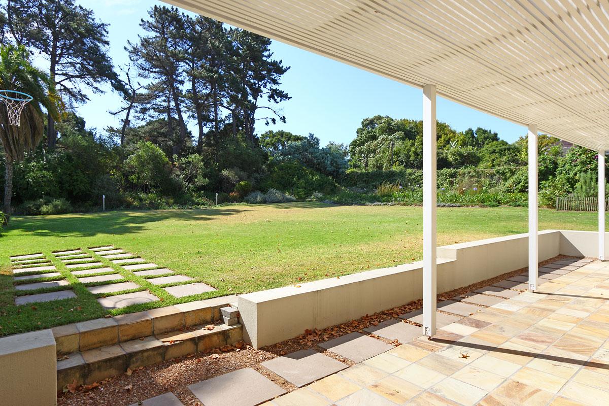 Photo 20 of Constantia Sunkissed Villa accommodation in Constantia, Cape Town with 5 bedrooms and 4 bathrooms