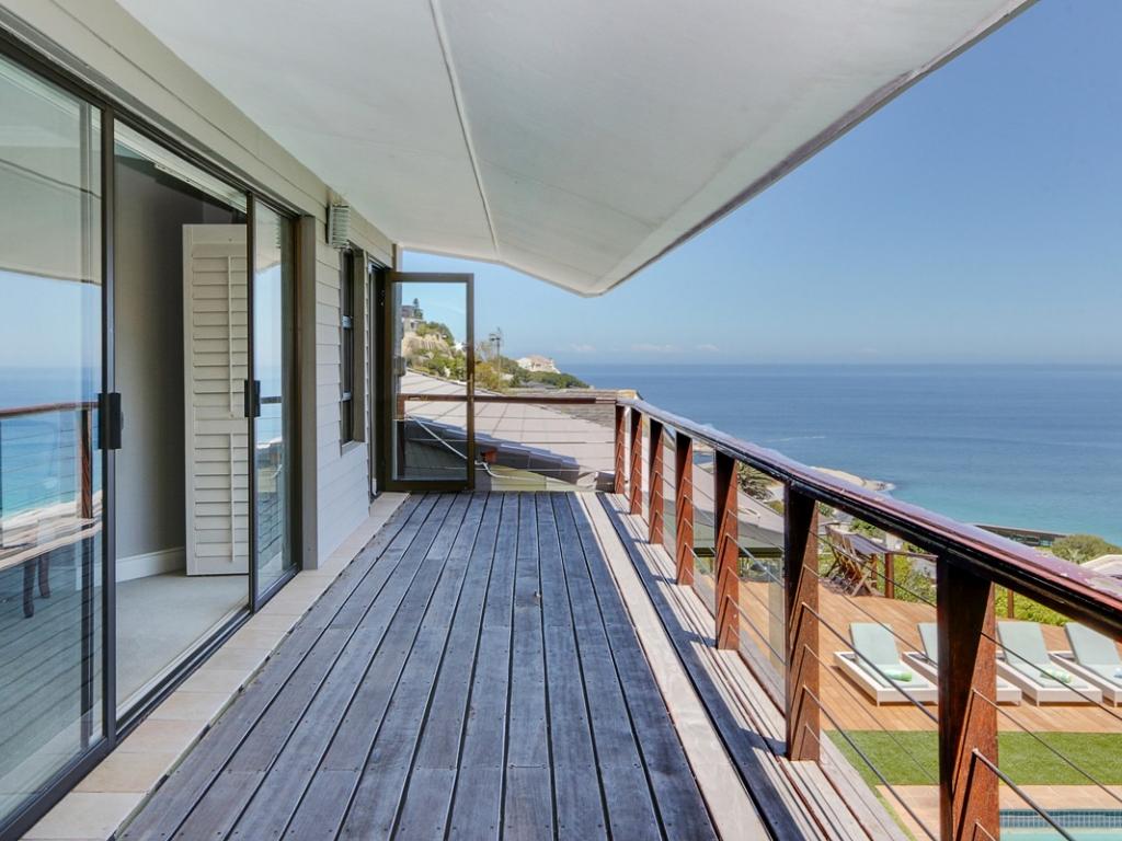 Photo 12 of Copacabana accommodation in Llandudno, Cape Town with 5 bedrooms and 4 bathrooms