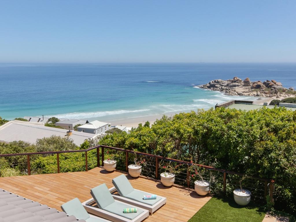 Photo 22 of Copacabana accommodation in Llandudno, Cape Town with 5 bedrooms and 4 bathrooms
