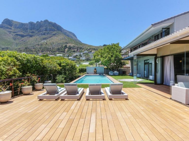 Photo 24 of Copacabana accommodation in Llandudno, Cape Town with 5 bedrooms and 4 bathrooms