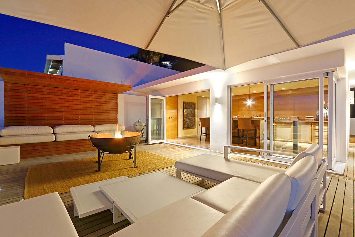 Photo 11 of Dali House accommodation in Clifton, Cape Town with 3 bedrooms and 3 bathrooms