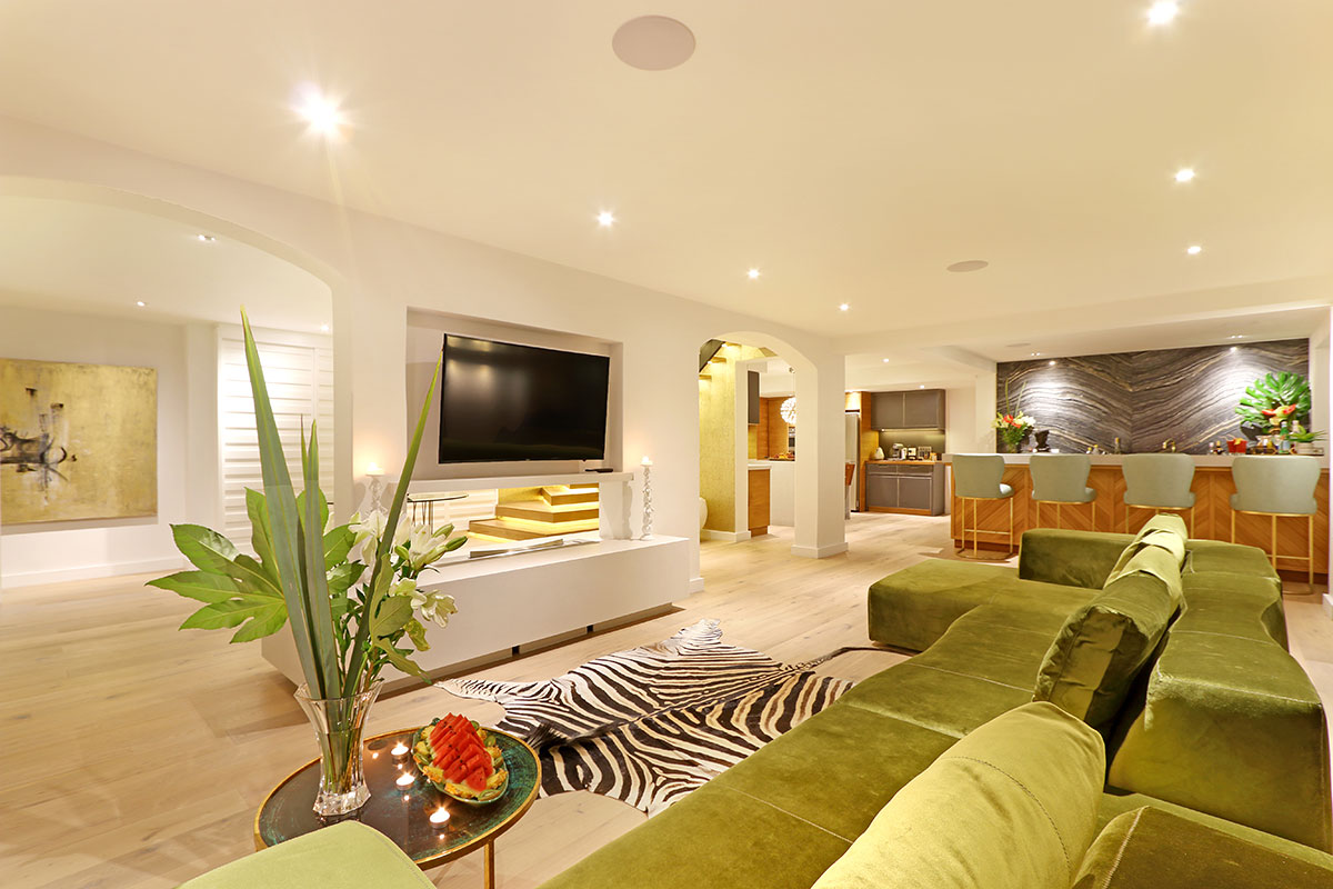 Photo 14 of Dali House accommodation in Clifton, Cape Town with 3 bedrooms and 3 bathrooms