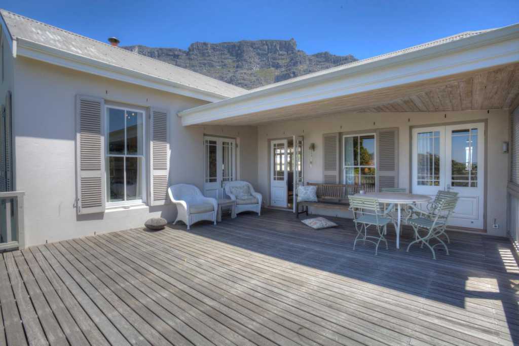Photo 4 of Danning Residence accommodation in Oranjezicht, Cape Town with 4 bedrooms and 4 bathrooms