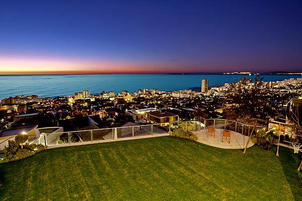 Photo 21 of De Wet Grand accommodation in Bantry Bay, Cape Town with 5 bedrooms and 5 bathrooms