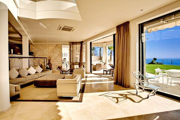 Photo 23 of De Wet Grand accommodation in Bantry Bay, Cape Town with 5 bedrooms and 5 bathrooms