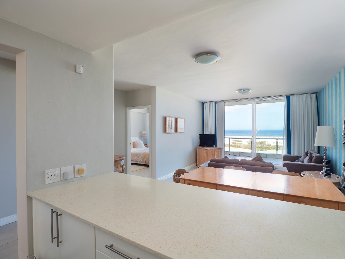 Photo 14 of Dolphin Beach Beauty accommodation in Bloubergstrand, Cape Town with 3 bedrooms and 2 bathrooms