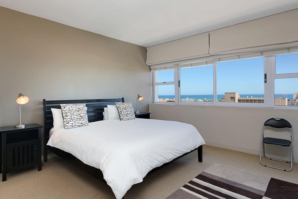 Photo 6 of Doverhurst Apartment accommodation in Sea Point, Cape Town with 3 bedrooms and 2 bathrooms