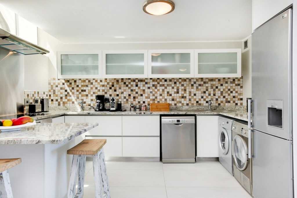 Photo 4 of Driftwood accommodation in Camps Bay, Cape Town with 2 bedrooms and 2 bathrooms