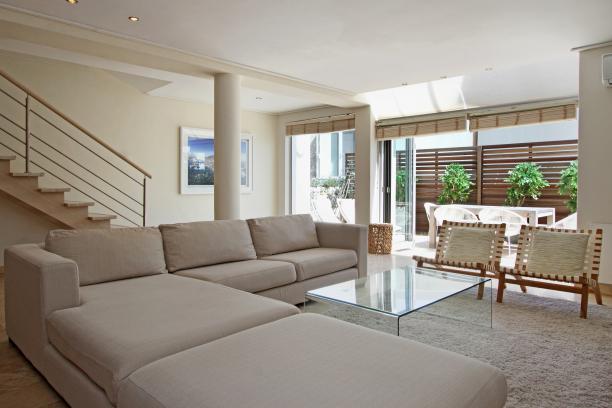 Photo 14 of Dunkeld accommodation in Camps Bay, Cape Town with 2 bedrooms and 2 bathrooms