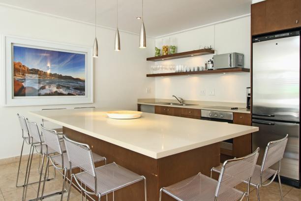 Photo 3 of Dunkeld accommodation in Camps Bay, Cape Town with 2 bedrooms and 2 bathrooms