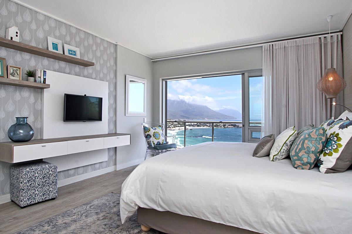 Photo 2 of Dunmore Blue accommodation in Clifton, Cape Town with 2 bedrooms and 2 bathrooms