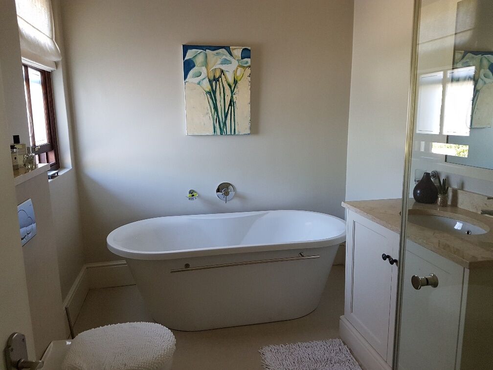 Photo 17 of Eagle Constantia accommodation in Constantia, Cape Town with 4 bedrooms and 4 bathrooms