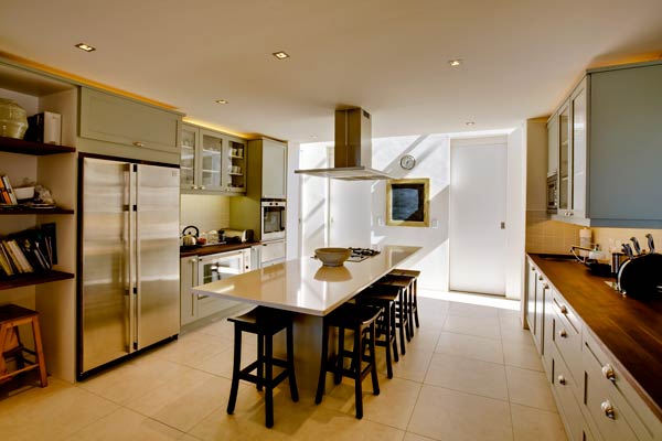 Photo 4 of Eagles Nest accommodation in Constantia, Cape Town with 5 bedrooms and 5 bathrooms