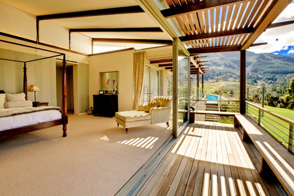 Photo 7 of Eagles Nest accommodation in Constantia, Cape Town with 5 bedrooms and 5 bathrooms