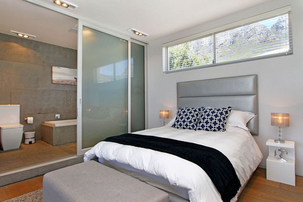 Photo 6 of Elite Penthouse accommodation in Camps Bay, Cape Town with 1 bedrooms and 1 bathrooms