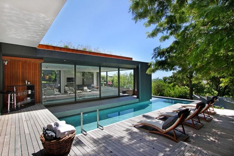 Photo 15 of Elite Retreat accommodation in Camps Bay, Cape Town with 4 bedrooms and 4 bathrooms