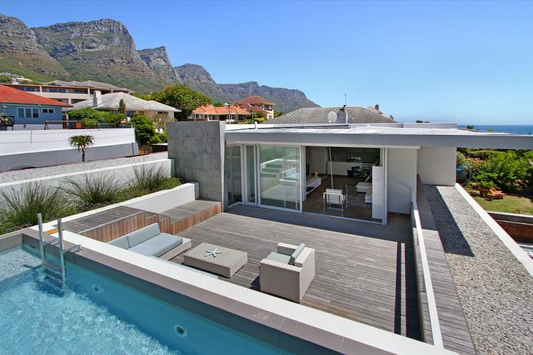 Photo 10 of Elite Retreat accommodation in Camps Bay, Cape Town with 4 bedrooms and 4 bathrooms