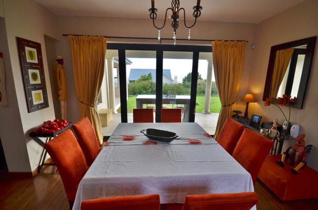 Photo 16 of Emerald Way accommodation in Noordhoek, Cape Town with 3 bedrooms and 2 bathrooms