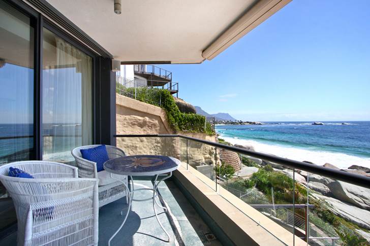 Photo 7 of Eventide Blue accommodation in Clifton, Cape Town with 4 bedrooms and 4 bathrooms