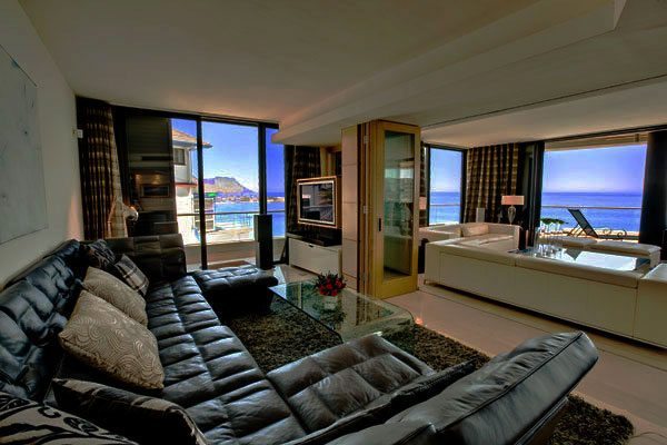 Photo 12 of Eventide accommodation in Clifton, Cape Town with 4 bedrooms and 3.5 bathrooms