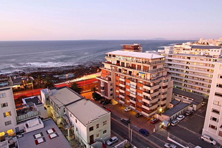 Photo 14 of Fairmont 1001 accommodation in Sea Point, Cape Town with 3 bedrooms and 2 bathrooms