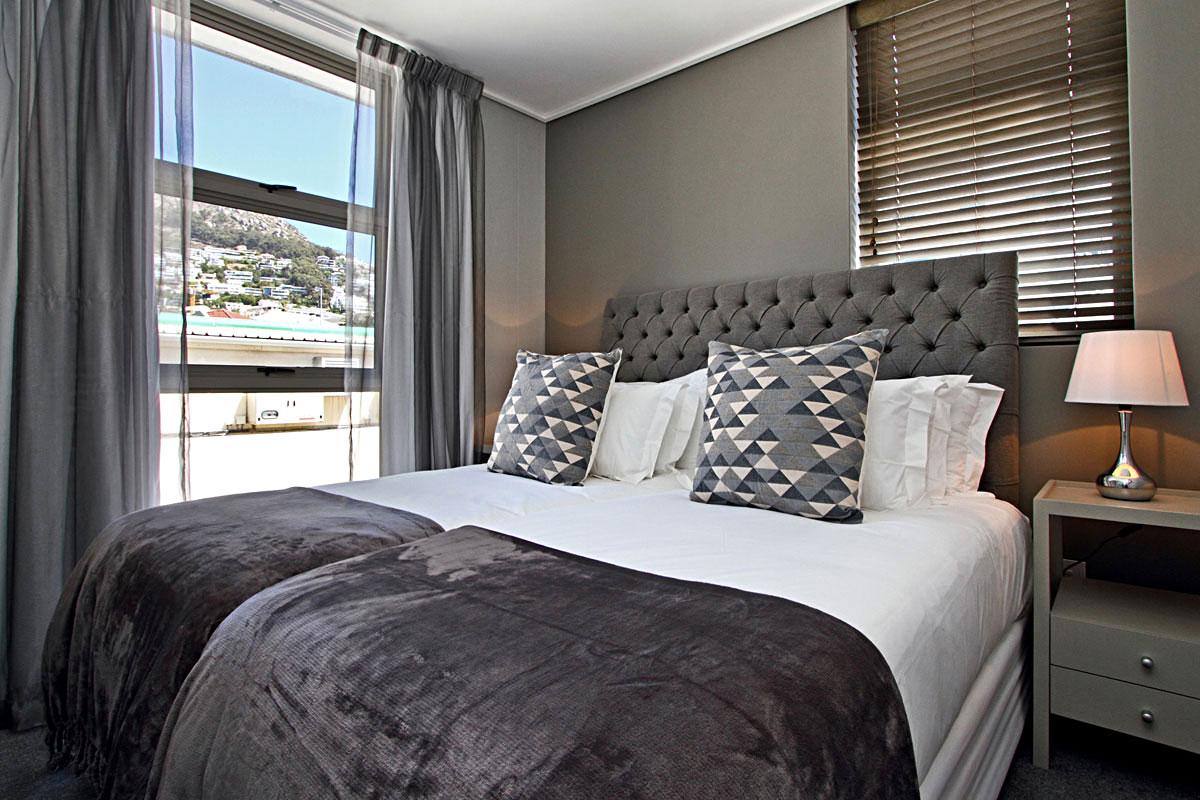 Photo 4 of Fairmont 201 accommodation in Sea Point, Cape Town with 2 bedrooms and 2 bathrooms