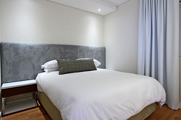 Photo 8 of Fairmont 303 accommodation in Sea Point, Cape Town with 2 bedrooms and 2 bathrooms