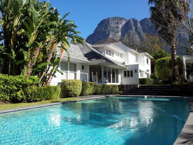 Photo 1 of Fernwood Villa accommodation in Newlands, Cape Town with 5 bedrooms and 3 bathrooms