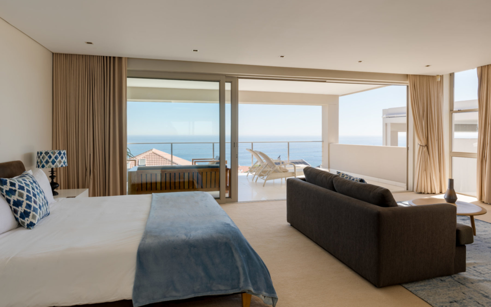 Photo 2 of Finchley Villa accommodation in Camps Bay, Cape Town with 5 bedrooms and 5 bathrooms