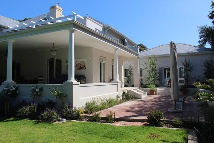 Photo 5 of Fisher Residence accommodation in Rondebosch, Cape Town with 5 bedrooms and 3.5 bathrooms